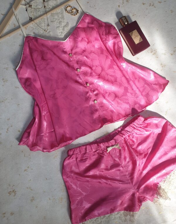 bustier et short en soie