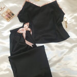 Ensemble satin